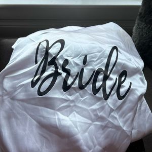 BRIDE ROBE, VEIL, & PAJAMAS (BUNDLE)